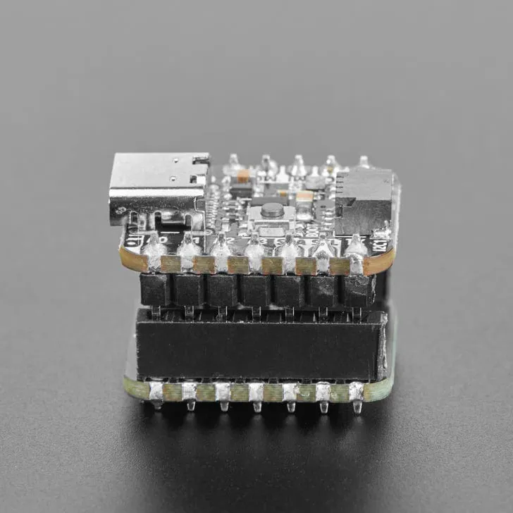 Adafruit microSD Card BFF Add-On for QT Py and Xiao
