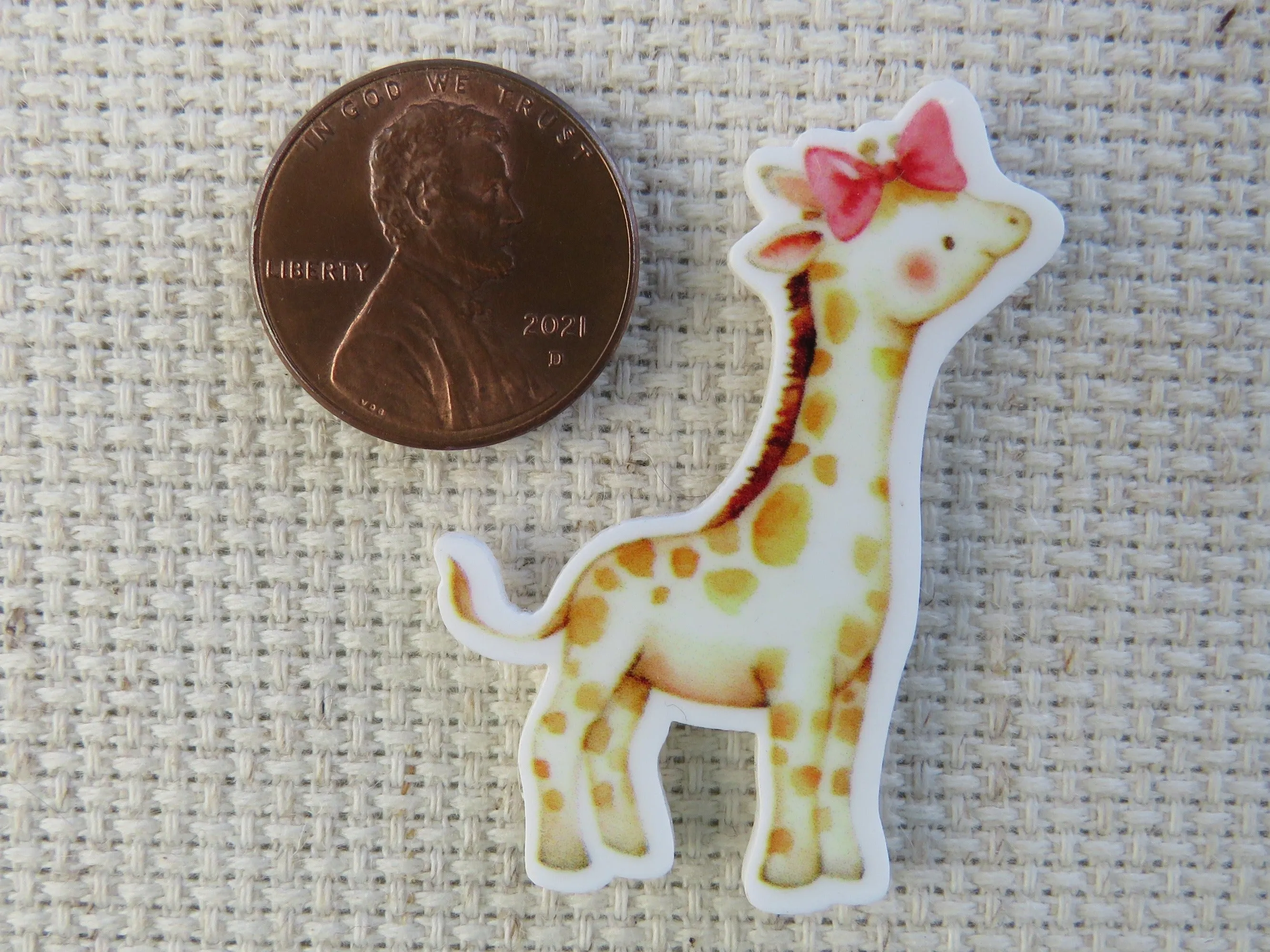 Baby Giraffe Needle Minder, Cover Minder, Magnet LAST ONE!