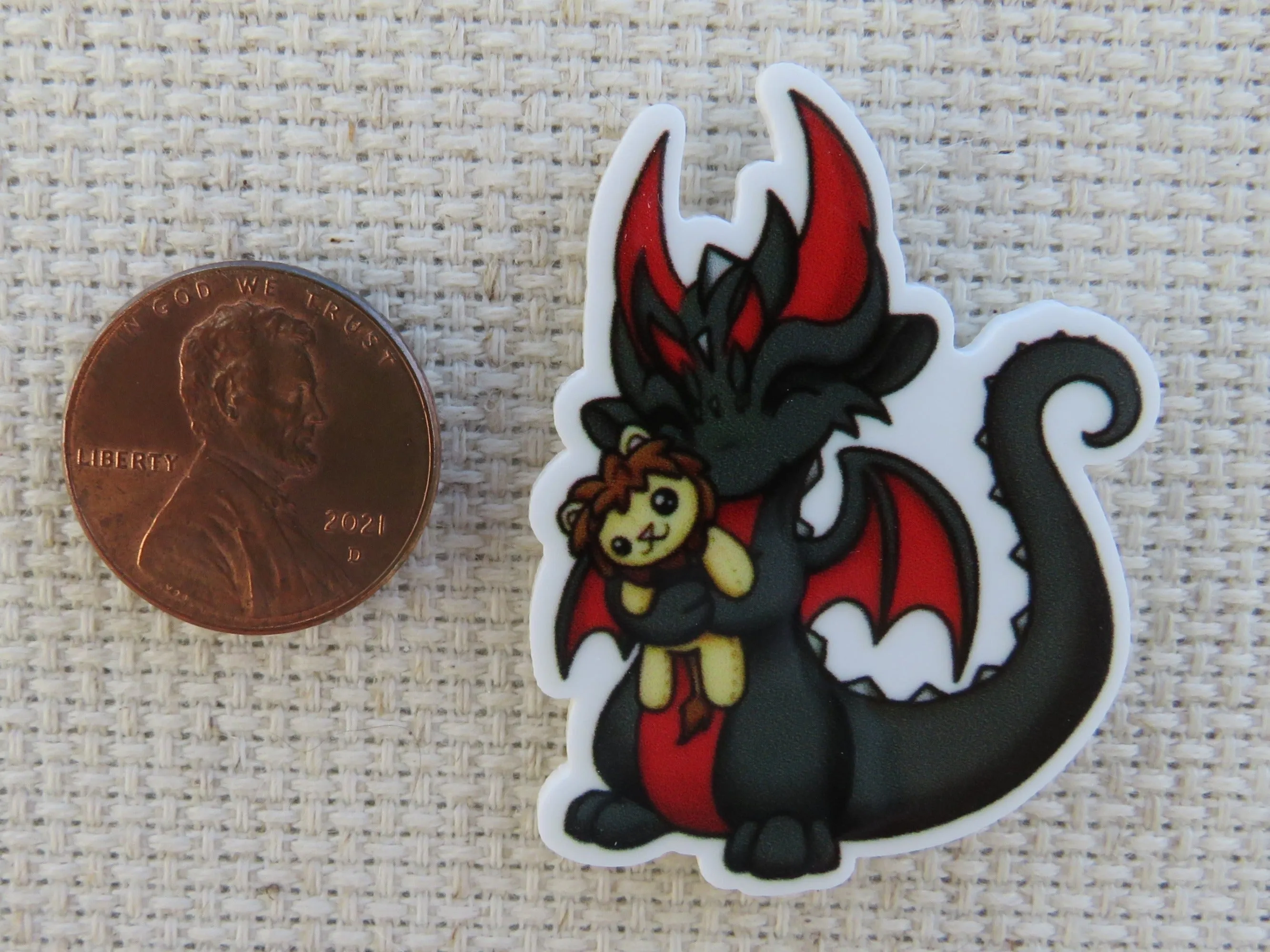 Black Dragon with Red Wings Needle Minder, Cover Minder, Magnet