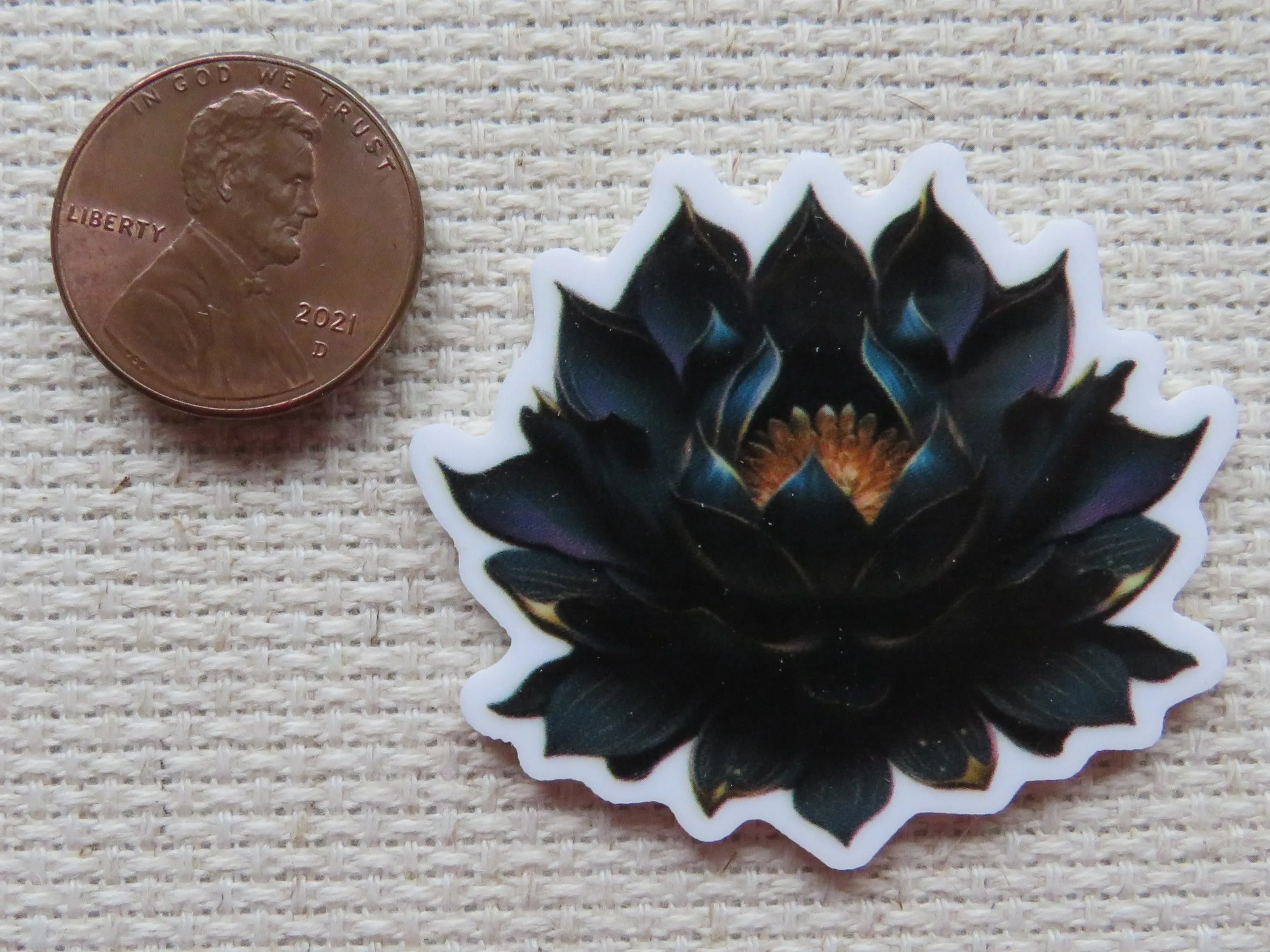 Black Lotus Flower Needle Minder, Cover Minder, Magnet