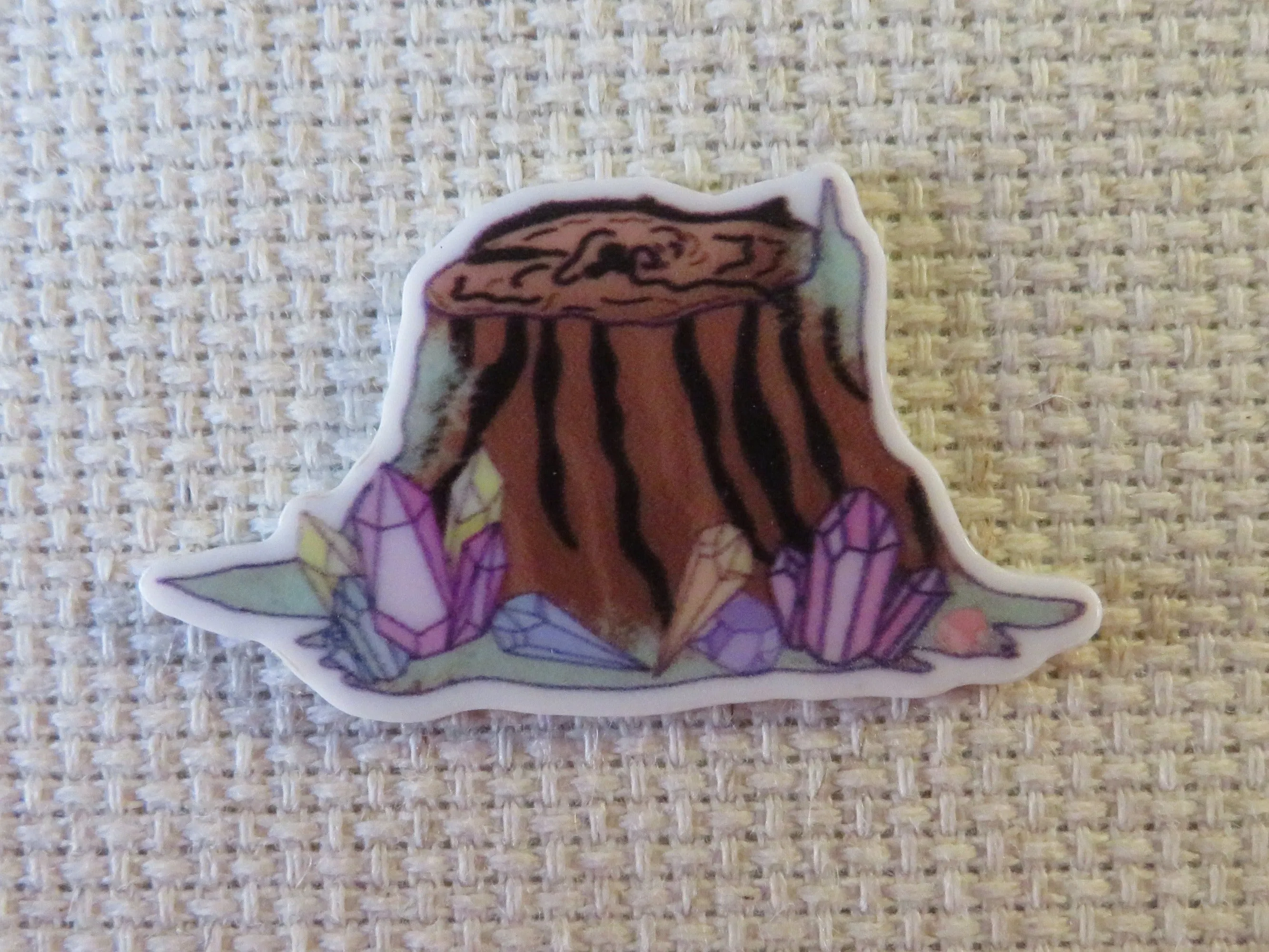 Crystal Tree Stump Needle Minder, Cover Minder, Magnet