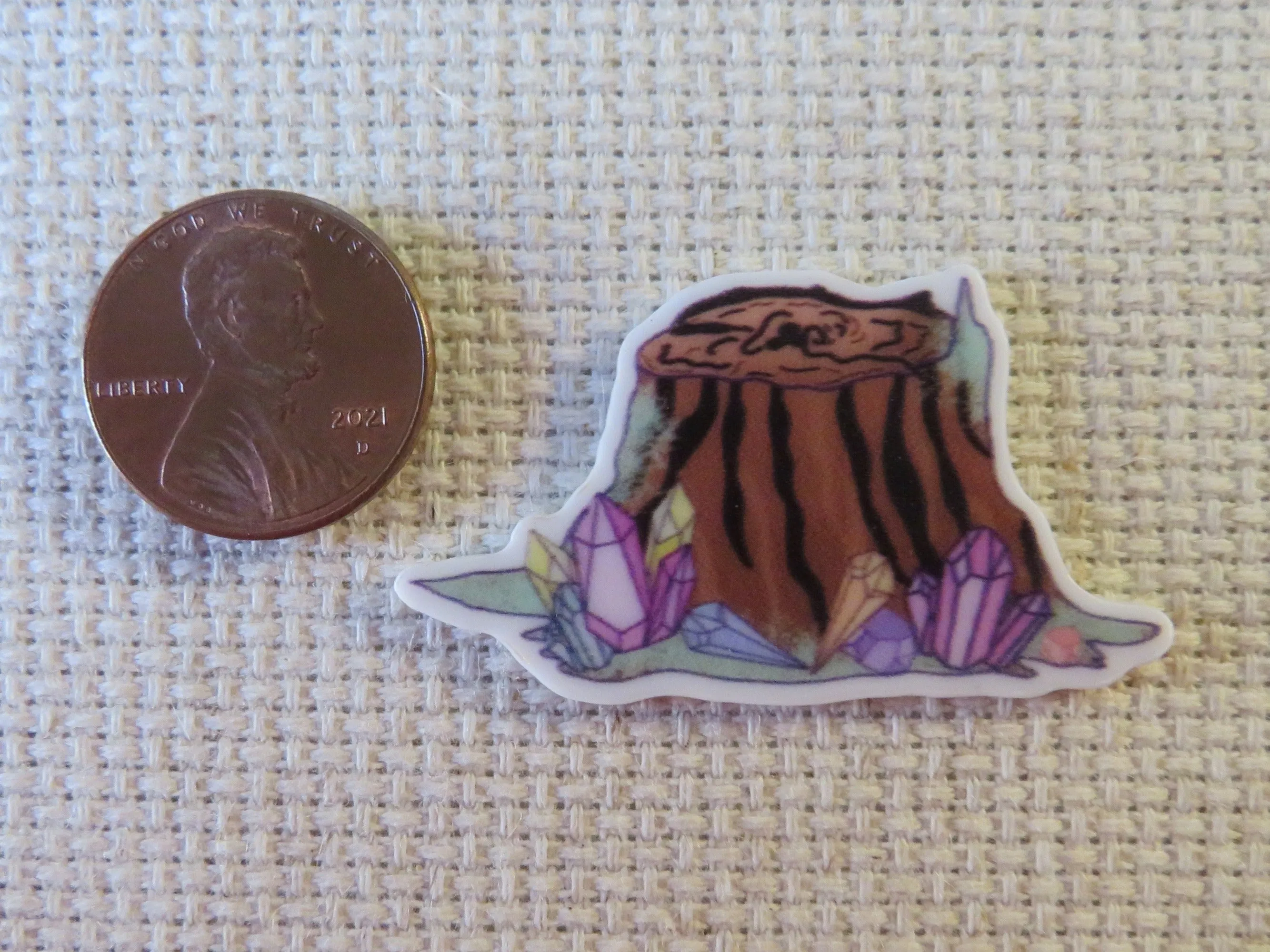 Crystal Tree Stump Needle Minder, Cover Minder, Magnet