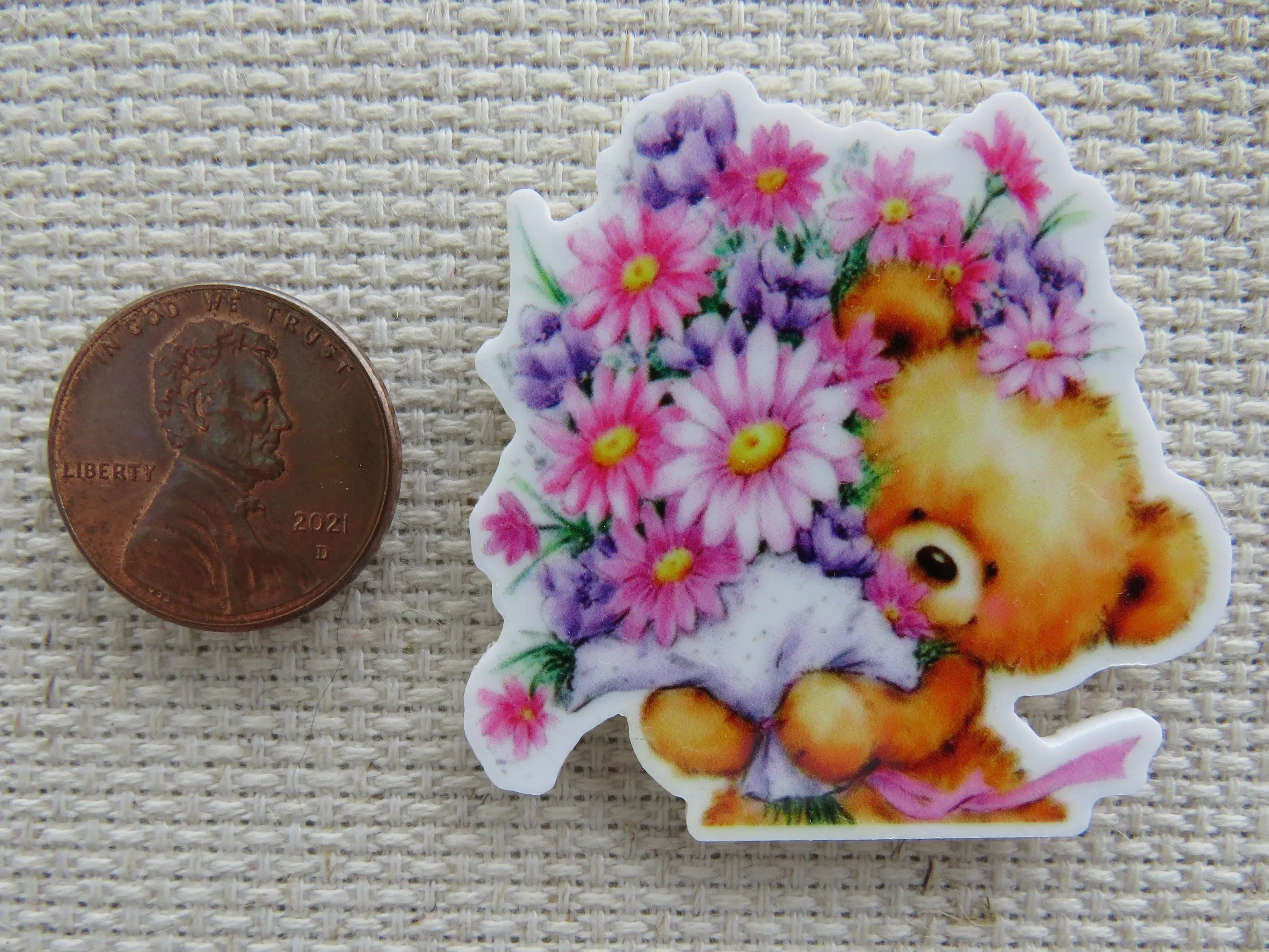 Cute Bear Bringing Flowers Needle Minder, Cover Minder, Magnet