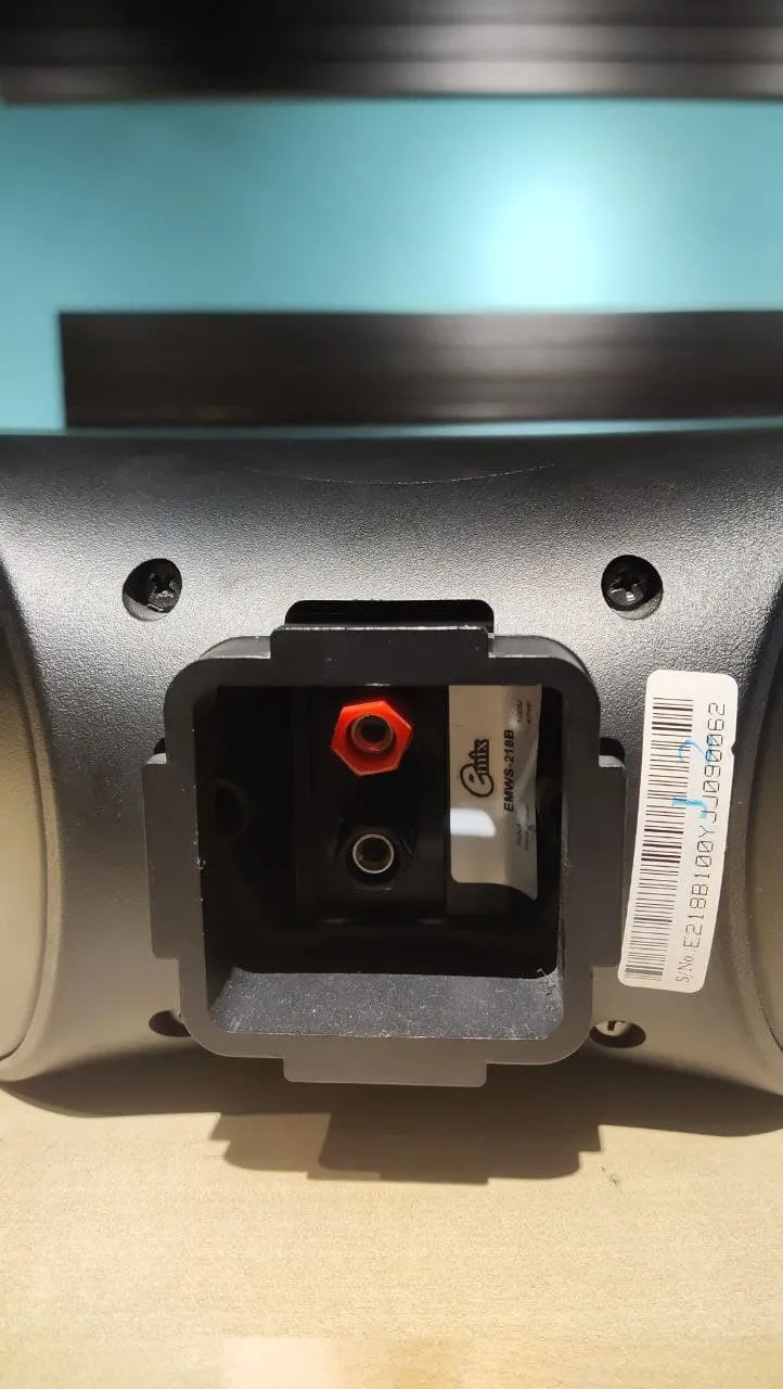 DISPLAY CLEARANCE - EMIX WALL MOUNT SPEAKER BLACK EMWS-218B