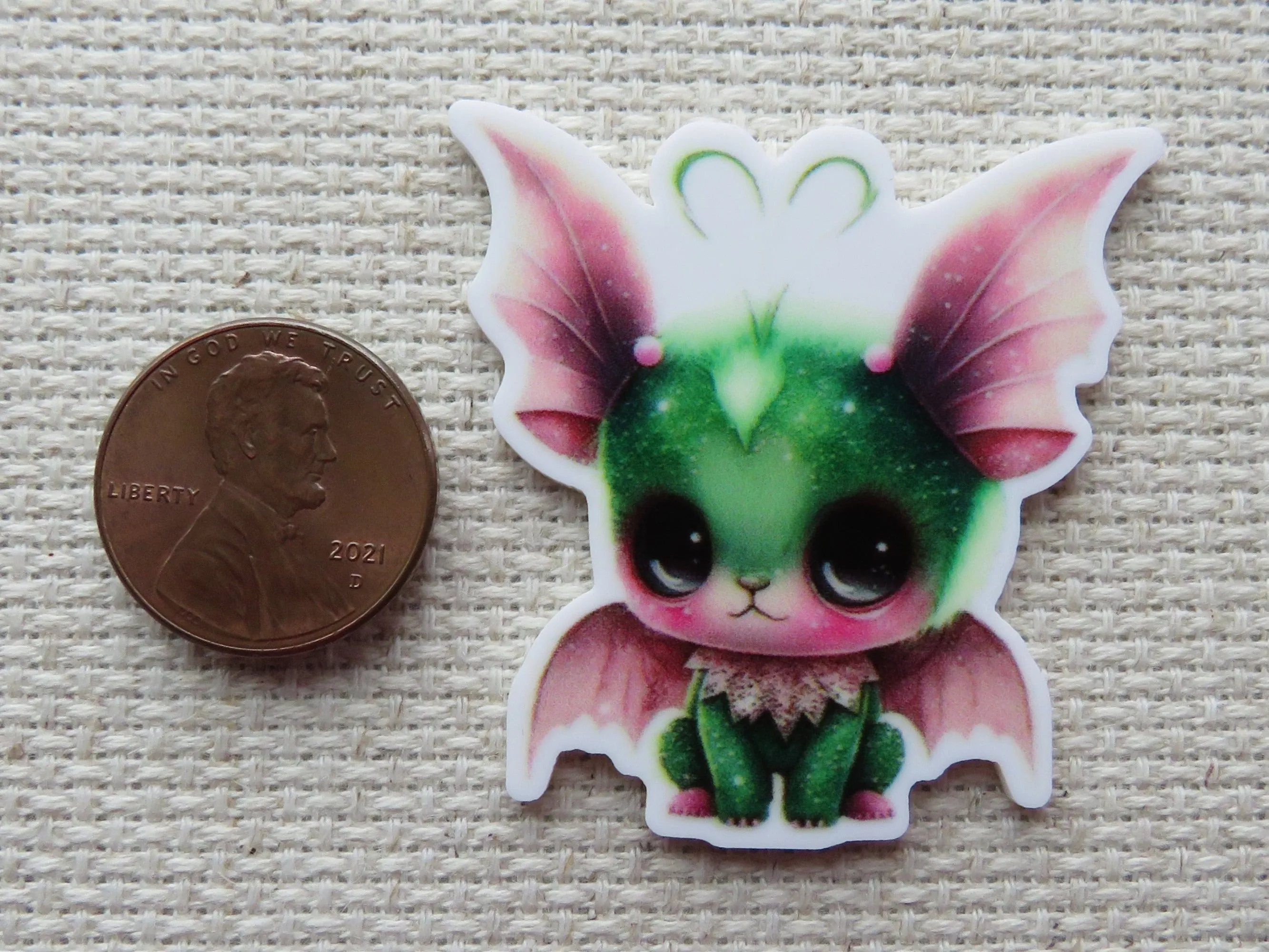 Green and Pink Dragon Needle Minder, Cover Minder, Magnet