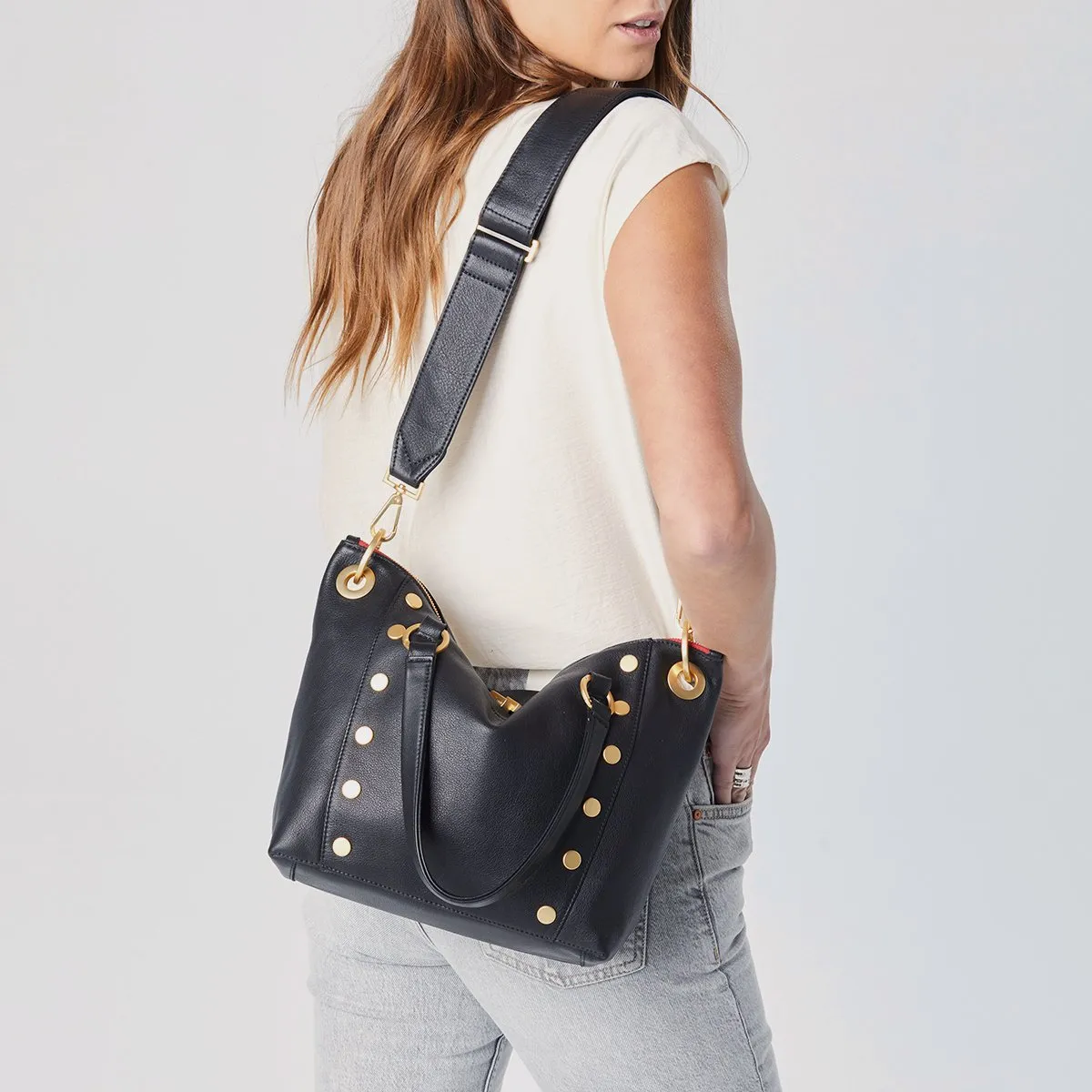 Hammitt Daniel Medium Black/Brushed Gold/Red Zip