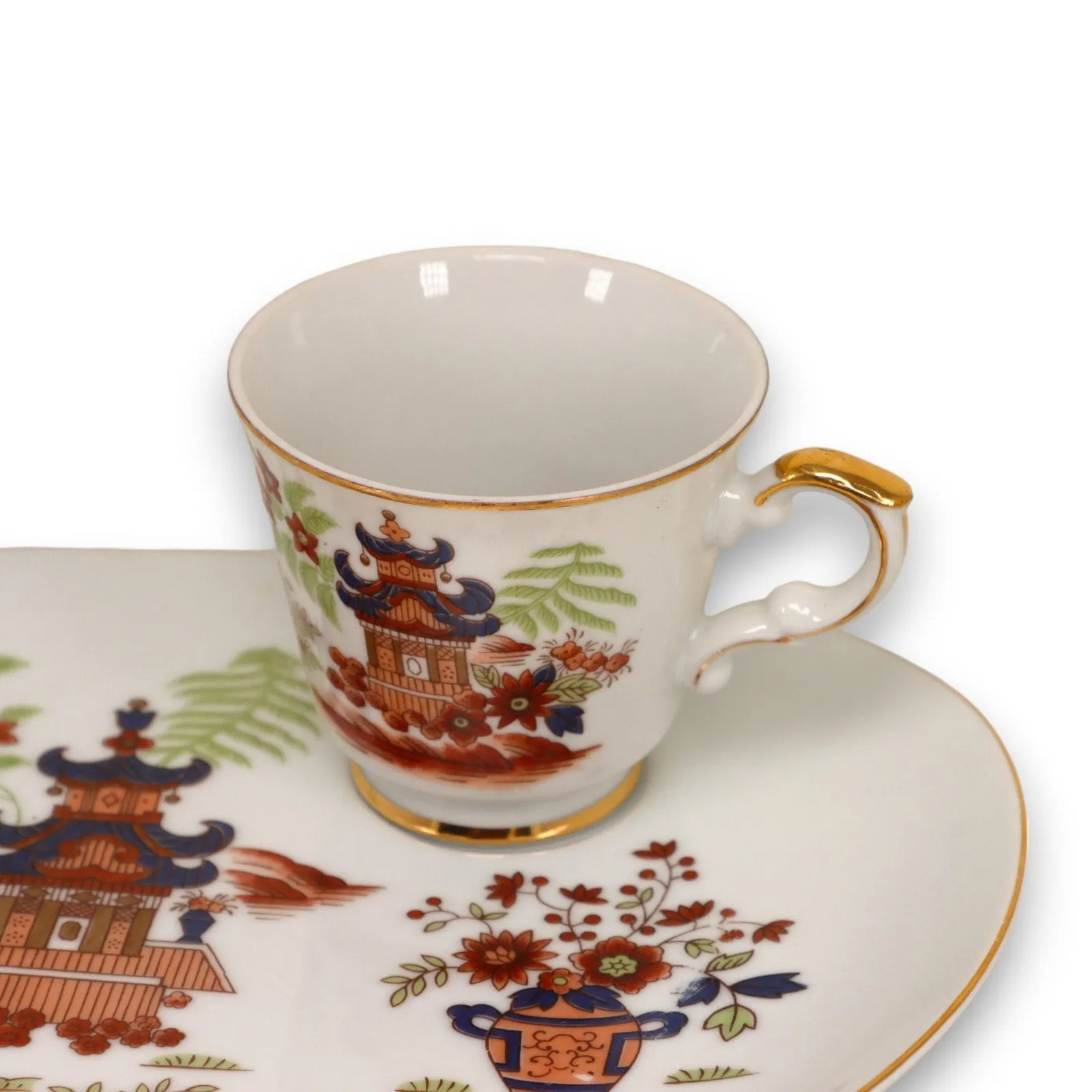 Japanese Oriental Luncheon Snack Plates and Tea Cup Set MCM Gold Rims Vintage