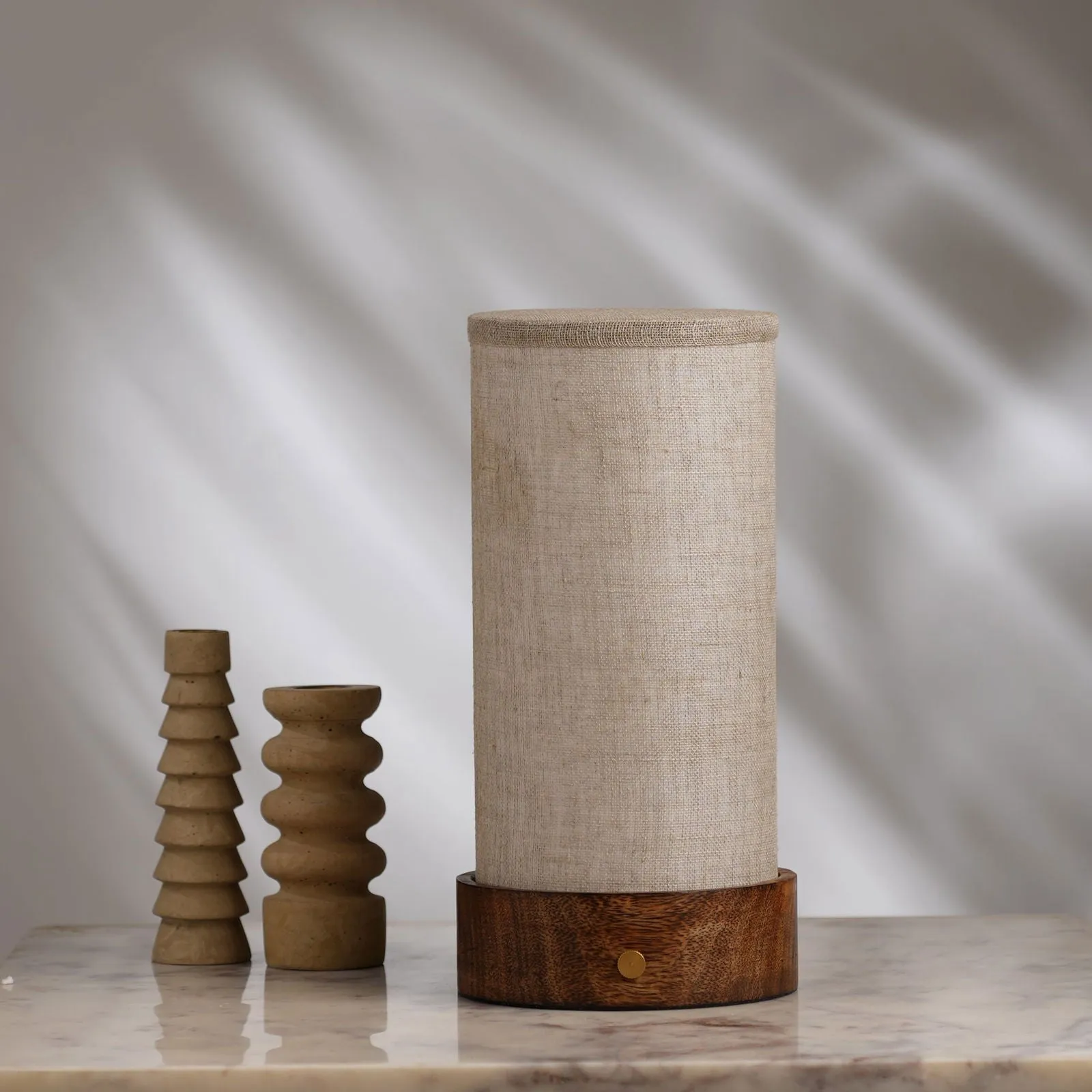 Magnus Touch Table Lamp