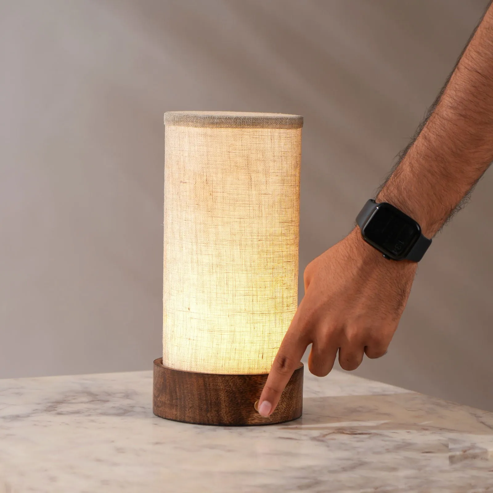 Magnus Touch Table Lamp