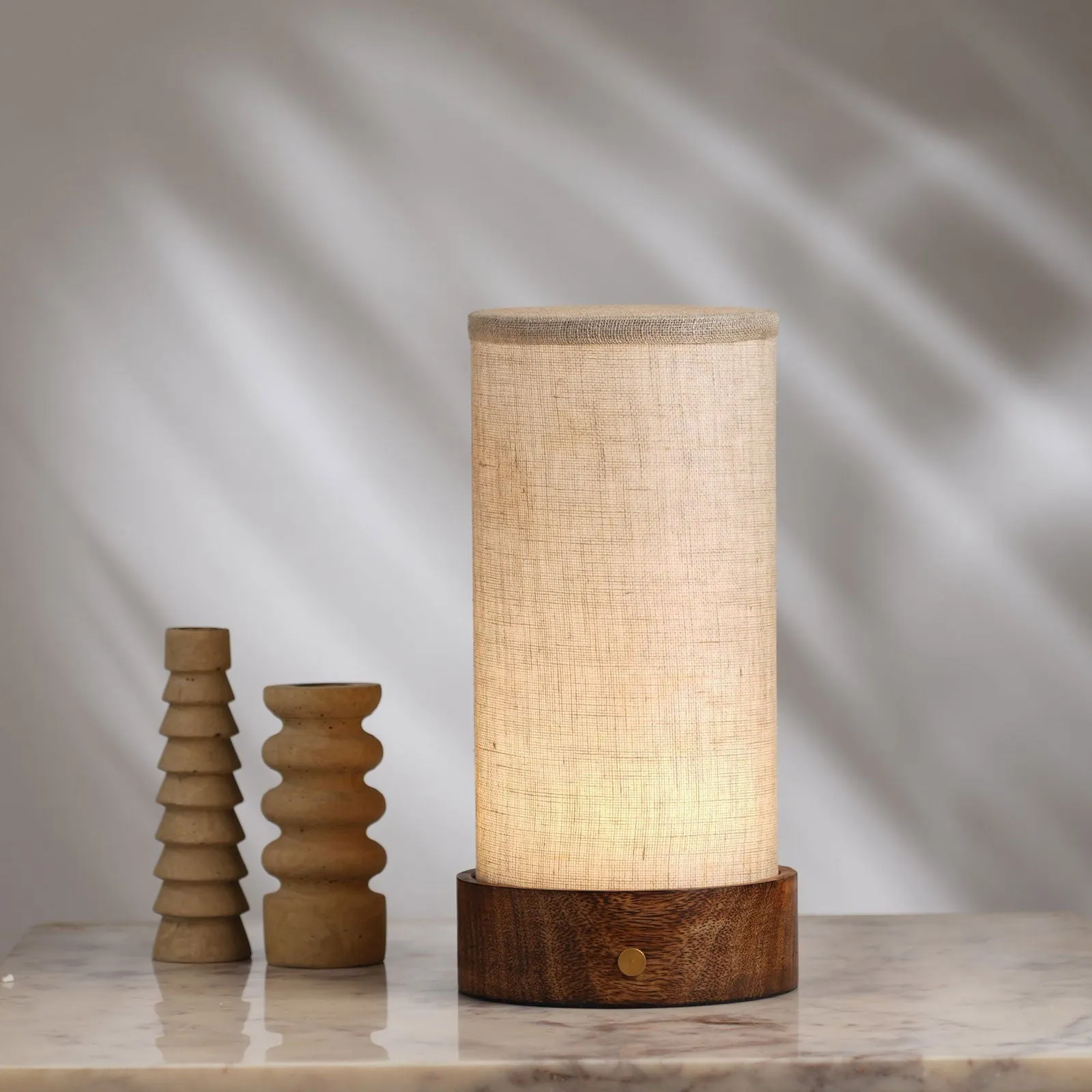 Magnus Touch Table Lamp