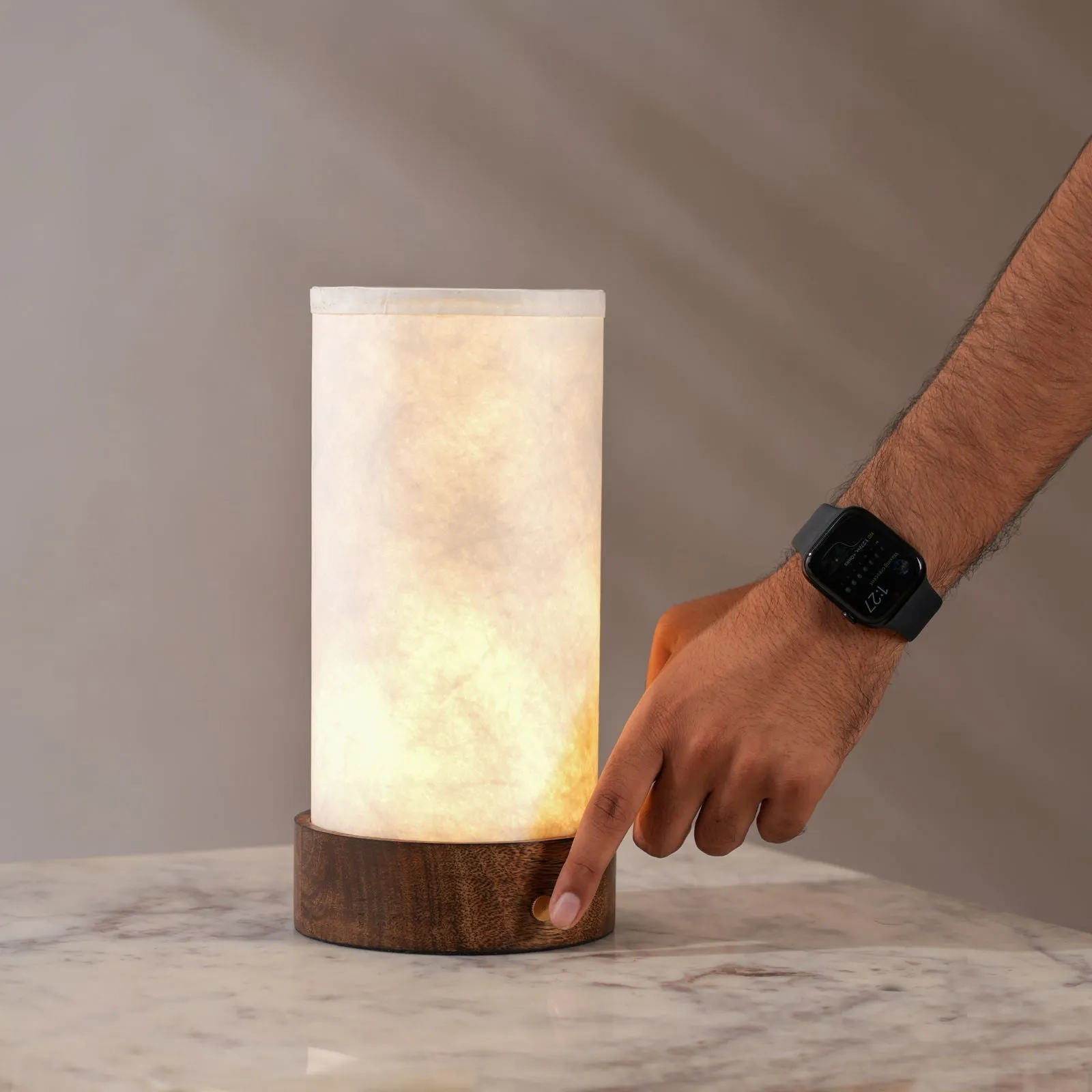 Magnus Touch Table Lamp