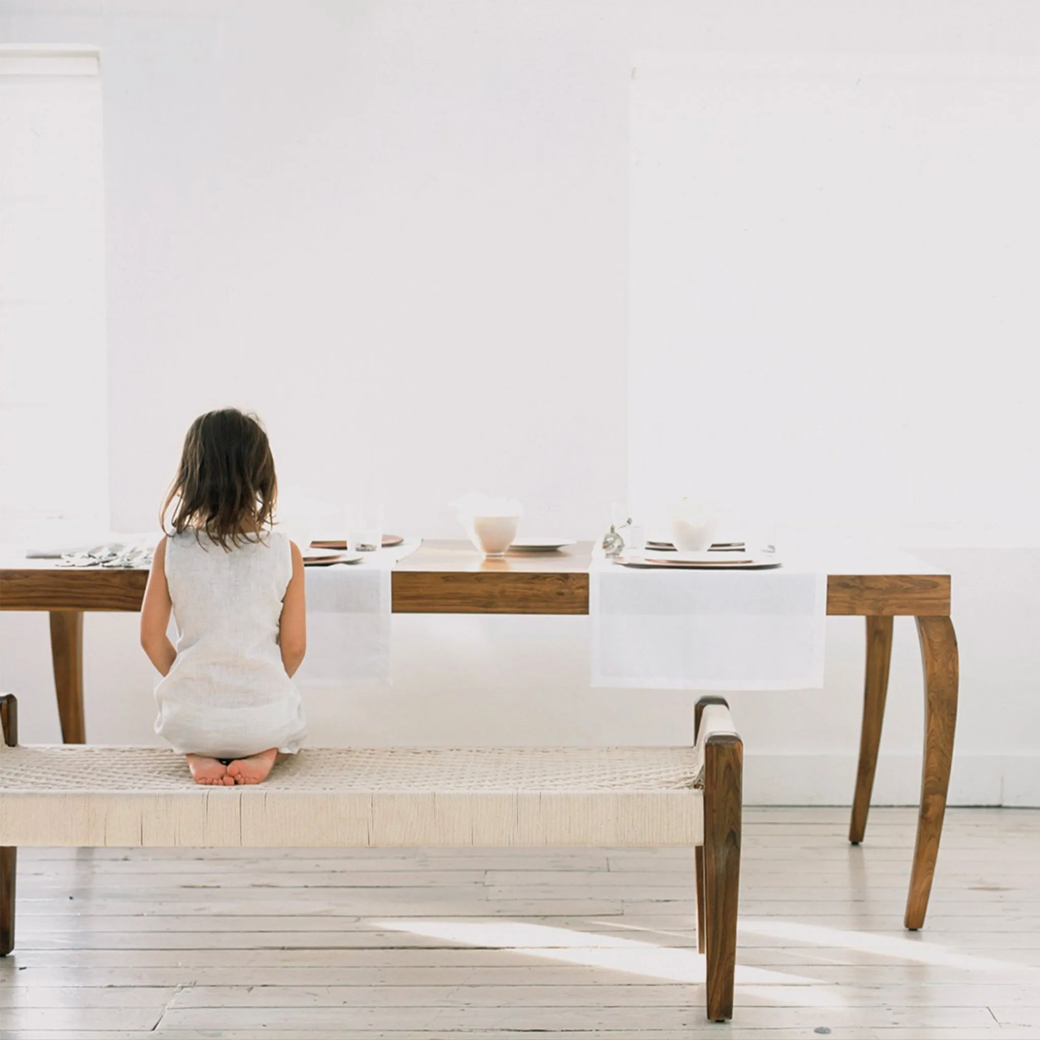 Mahoot Dining Table