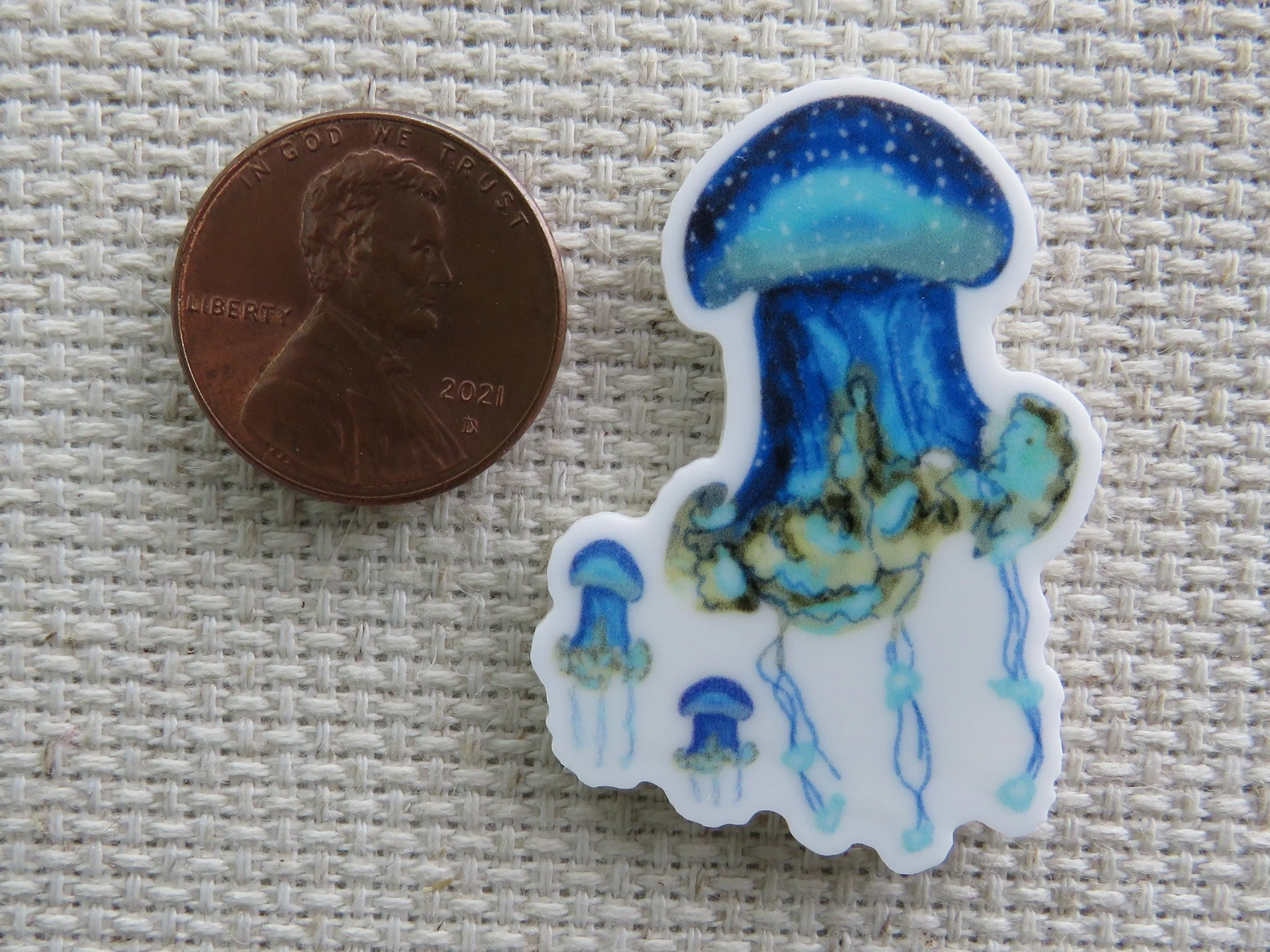 Man o War Jellyfish Needle Minder, Cover Minder, Magnet