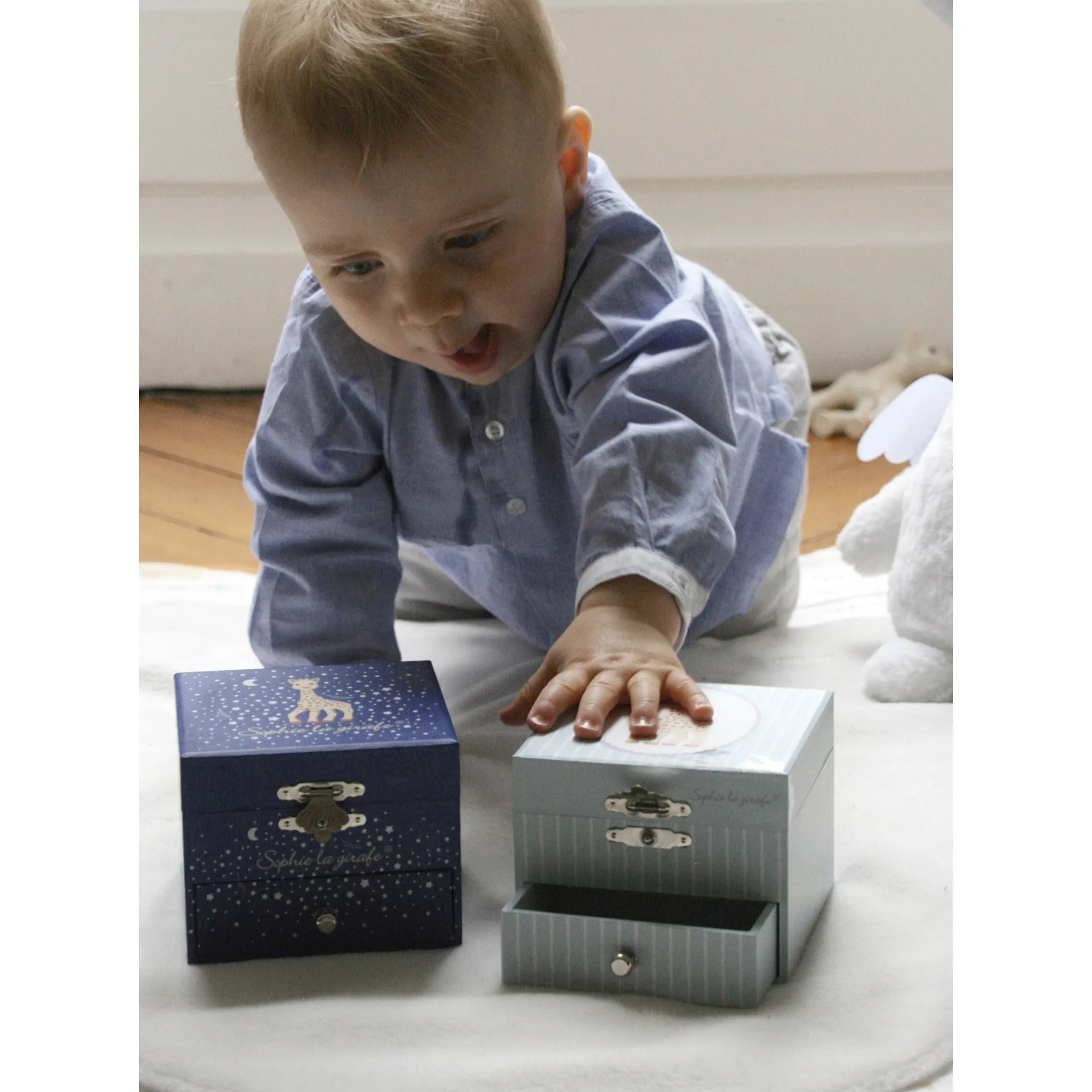 Trousselier Photoluminescent Musical Cube Box Sophie The Giraffe Pink