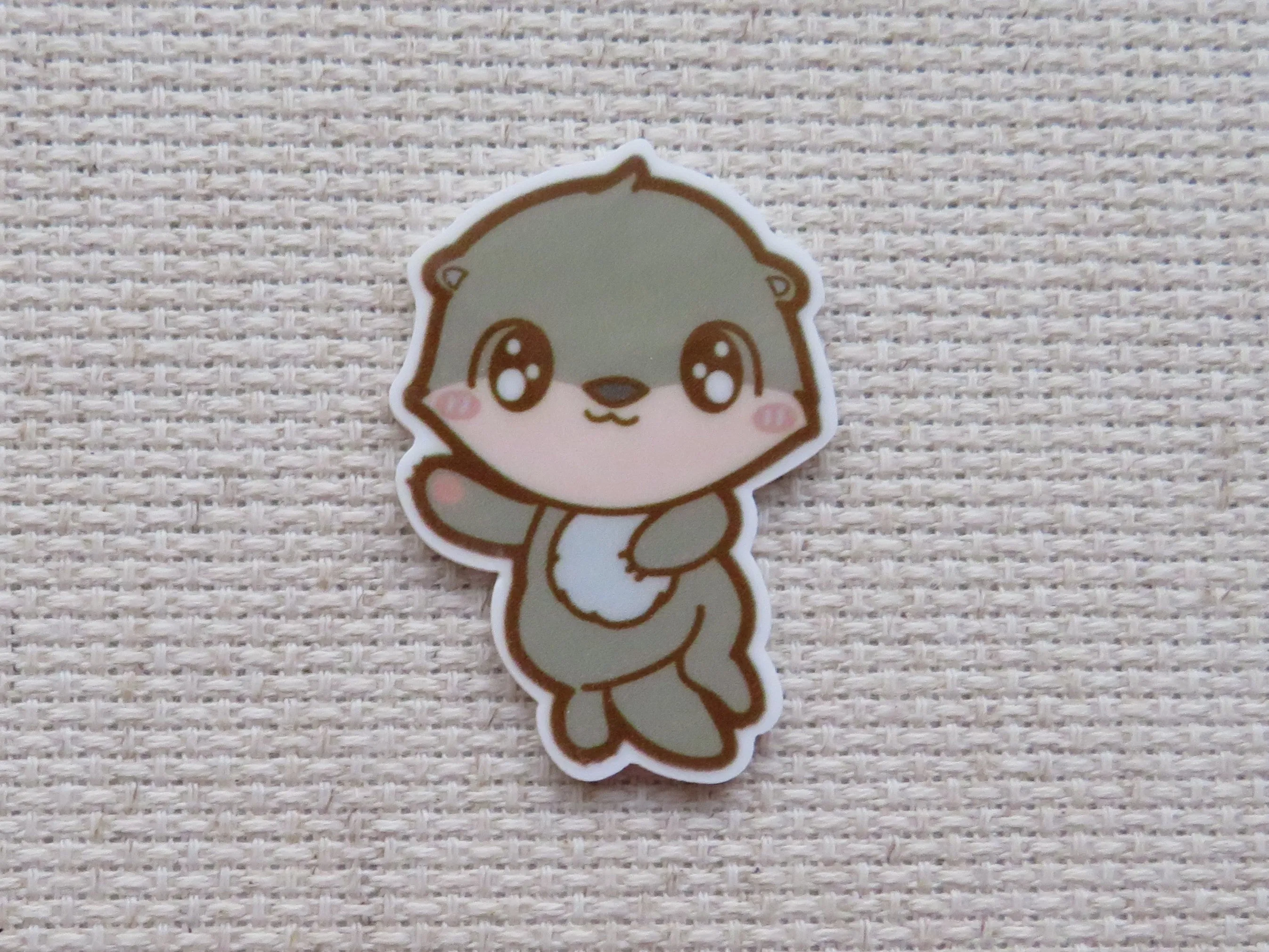 Waving Otter Needle Minder, Cover Minder, Magnet